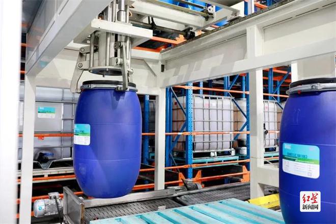 新津?qū)＞匦隆靶【奕恕鳖I跑，工業(yè)4.0重塑塑料智造新未來