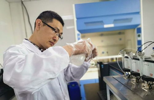 扎根西太湖，創(chuàng)新塑未來——記武進區(qū)“學習身邊榜樣”入選者、塑料制品研發(fā)先鋒